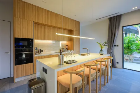 Casa de 4 dormitorios en Bang Tao, Tailandia № 232947 - foto 9