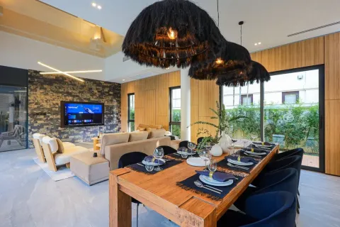 Casa de 4 dormitorios en Bang Tao, Tailandia № 232947 - foto 6