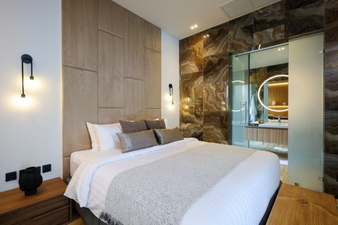 Casa de 4 dormitorios en Bang Tao, Tailandia № 232947 - foto 29