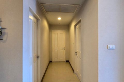 Condominio de 2 dormitorios en Watthana, Bangkok, Tailandia № 157188 - foto 19