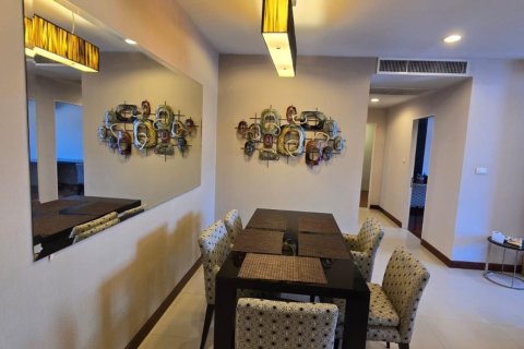 Condominio de 2 dormitorios en Watthana, Bangkok, Tailandia № 157188 - foto 4