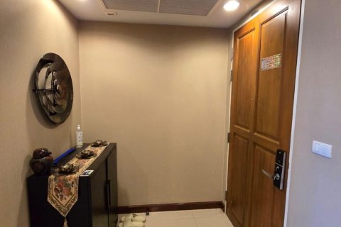 Condominio de 2 dormitorios en Watthana, Bangkok, Tailandia № 157188 - foto 8