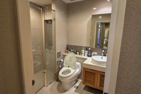 Condominio de 2 dormitorios en Watthana, Bangkok, Tailandia № 157188 - foto 23