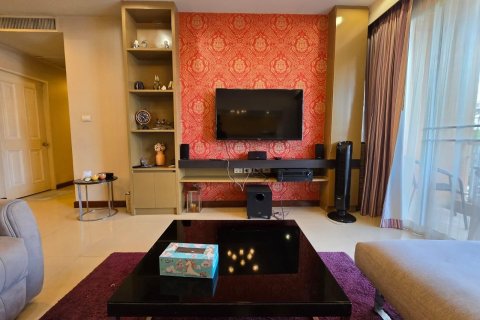 Condominio de 2 dormitorios en Watthana, Bangkok, Tailandia № 157188 - foto 3