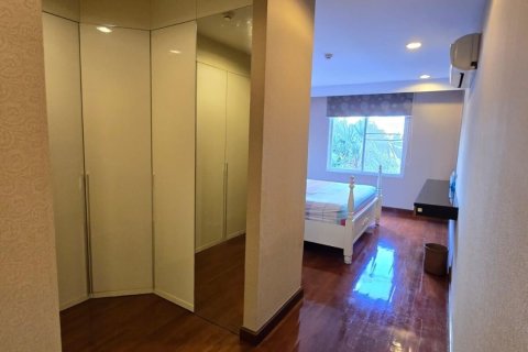 Condominio de 2 dormitorios en Watthana, Bangkok, Tailandia № 157188 - foto 12
