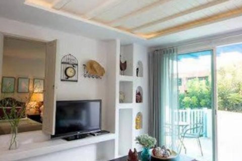 Condo in Hua Hin, Thailand, 2 bedrooms № 134572 - photo 4