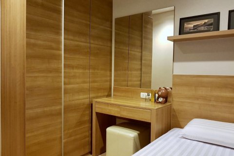 Condominio de 2 dormitorios en Sathon, Bangkok, Tailandia № 144163 - foto 15