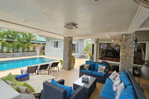 Chalet de 4 dormitorios en Kathu, Tailandia № 115703 - foto 6