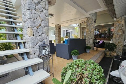 Chalet de 4 dormitorios en Kathu, Tailandia № 115703 - foto 4