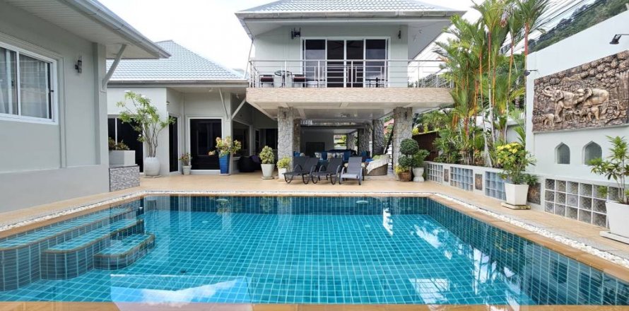 Chalet de 4 dormitorios en Kathu, Tailandia № 115703
