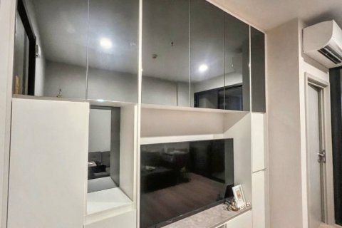 Condominio de 1 dormitorio en Khlong Toei, Bangkok, Tailandia № 115702 - foto 5
