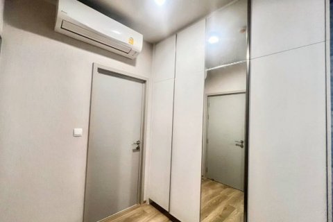 Condominio de 1 dormitorio en Khlong Toei, Bangkok, Tailandia № 115702 - foto 4