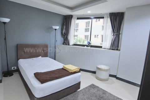 Condominio de 3 dormitorios en Bangkok, Tailandia № 143813 - foto 12