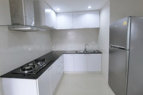 Condominio de 3 dormitorios en Bangkok, Tailandia № 143813 - foto 19