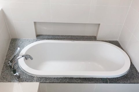 Eigentumswohnung in Bangkok, Thailand, 3 Schlafzimmer № 143815 - Foto 10