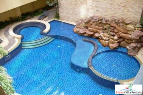 Apartamento de 2 dormitorios en Pattaya, Tailandia № 202733