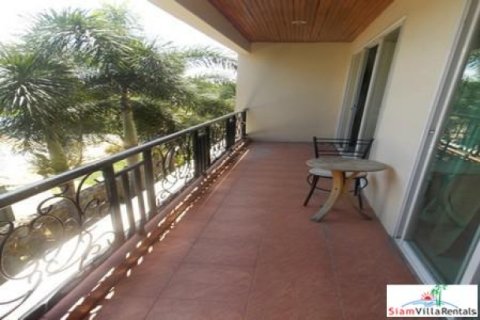 Apartamento de 2 dormitorios en Pattaya, Tailandia № 202733 - foto 4