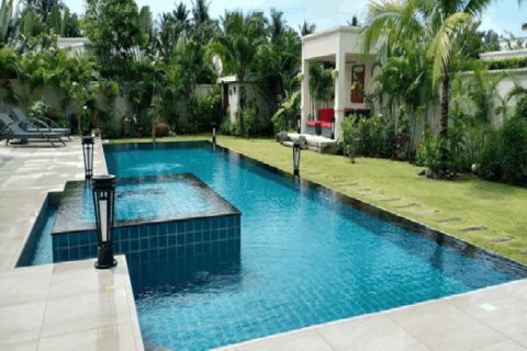 Casa de 3 dormitorios en Pattaya, Tailandia № 202731 - foto 2