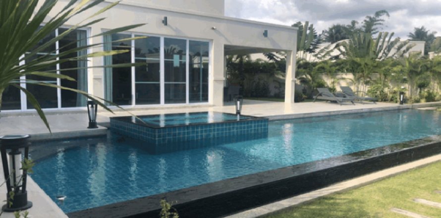 Casa de 3 dormitorios en Pattaya, Tailandia № 202731