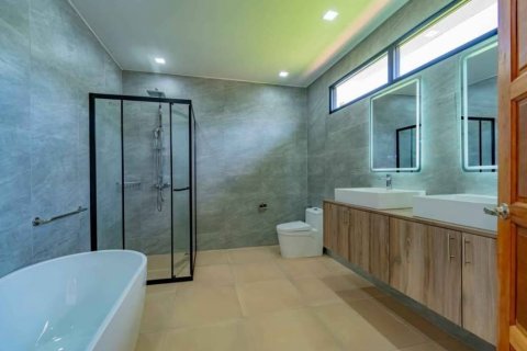 Chalet de 4 dormitorios en Phuket, Tailandia № 118385 - foto 6