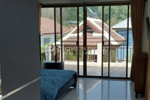 Casa de 3 dormitorios en Kathu, Tailandia № 161435 - foto 16