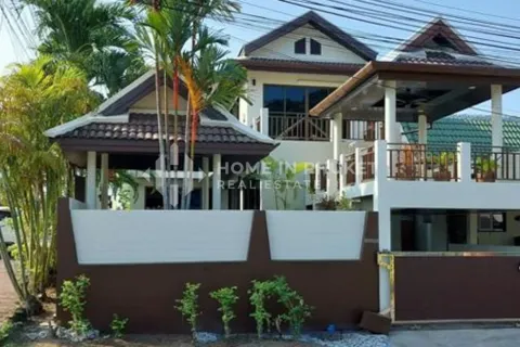 Casa de 3 dormitorios en Kathu, Tailandia № 161435