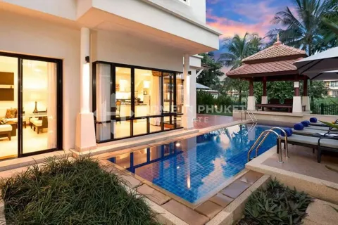 Casa de 4 dormitorios en Phuket, Tailandia № 161437