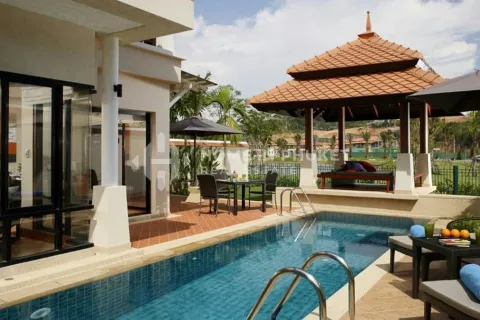 Casa de 4 dormitorios en Phuket, Tailandia № 161437 - foto 2