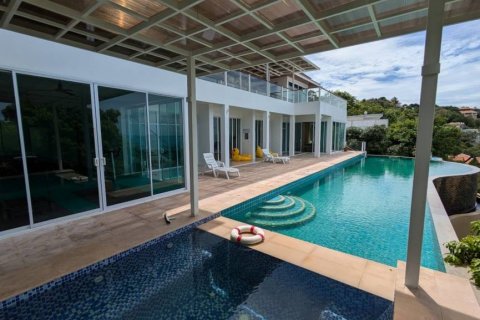 Chalet de 6 dormitorios en Surat Thani, Tailandia № 117228 - foto 3