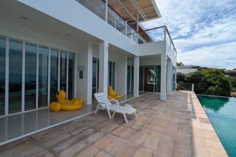 Chalet de 6 dormitorios en Surat Thani, Tailandia № 117228 - foto 2