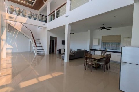 Chalet de 6 dormitorios en Surat Thani, Tailandia № 117228 - foto 8