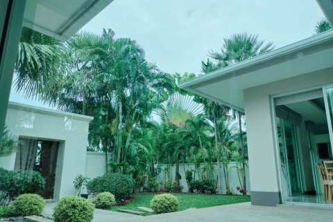 Casa de 3 dormitorios en Pattaya, Tailandia № 57644 - foto 22