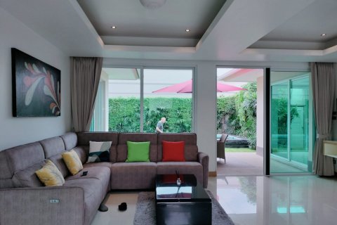Casa de 3 dormitorios en Pattaya, Tailandia № 57644 - foto 8