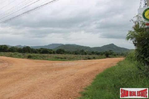 Terreno 14400 m2 en Hua Hin, Tailandia № 202480 - foto 2