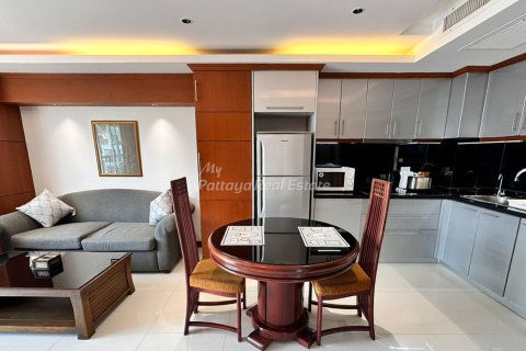 Condominio de 1 dormitorio en Bang Lamung, Tailandia № 151038 - foto 3