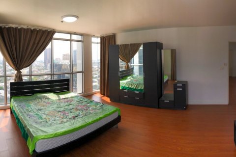Condominio de 3 dormitorios en Bangkok, Tailandia № 66037 - foto 11