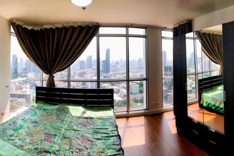 Condominio de 3 dormitorios en Bangkok, Tailandia № 66037 - foto 12