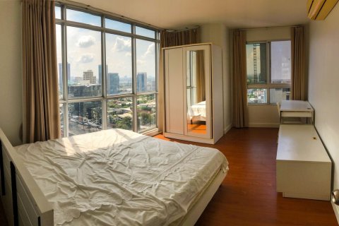 Condominio de 3 dormitorios en Bangkok, Tailandia № 66037 - foto 13