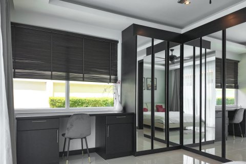 Haus in Pattaya, Thailand 4 Schlafzimmer № 8609 - Foto 18