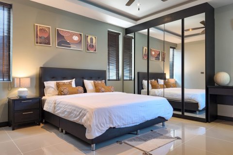 Haus in Pattaya, Thailand 4 Schlafzimmer № 8609 - Foto 26