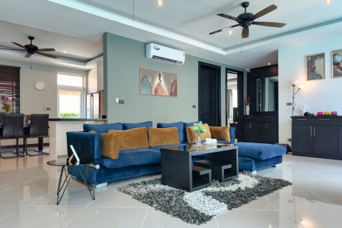 Haus in Pattaya, Thailand 4 Schlafzimmer № 8609 - Foto 9