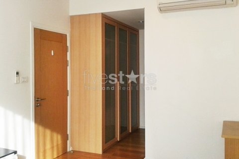 Condo in Bangkok, Thailand, 1 bedroom  № 67102 - photo 8