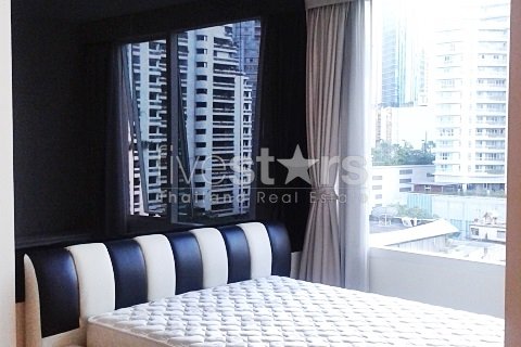 Condo in Bangkok, Thailand, 1 bedroom  № 67102 - photo 6
