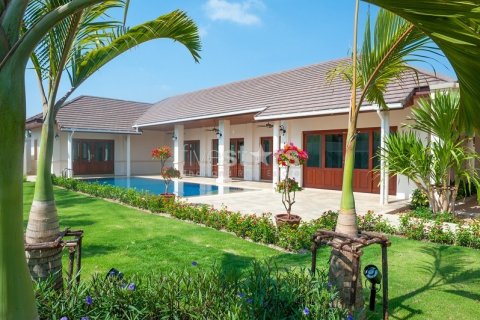 Casa de 3 dormitorios en Hua Hin, Tailandia № 67096 - foto 4
