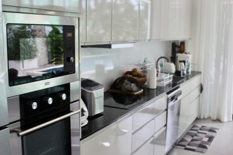 Chalet de 3 dormitorios en Ko Samui, Tailandia № 138441 - foto 8