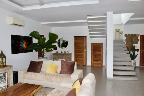 Chalet de 3 dormitorios en Ko Samui, Tailandia № 138441 - foto 6