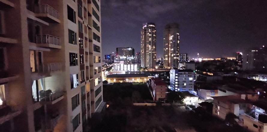 Condominio de 2 dormitorios en Sathon, Bangkok, Tailandia № 138439