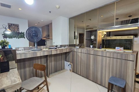 Condominio de 2 dormitorios en Sathon, Bangkok, Tailandia № 138439 - foto 3