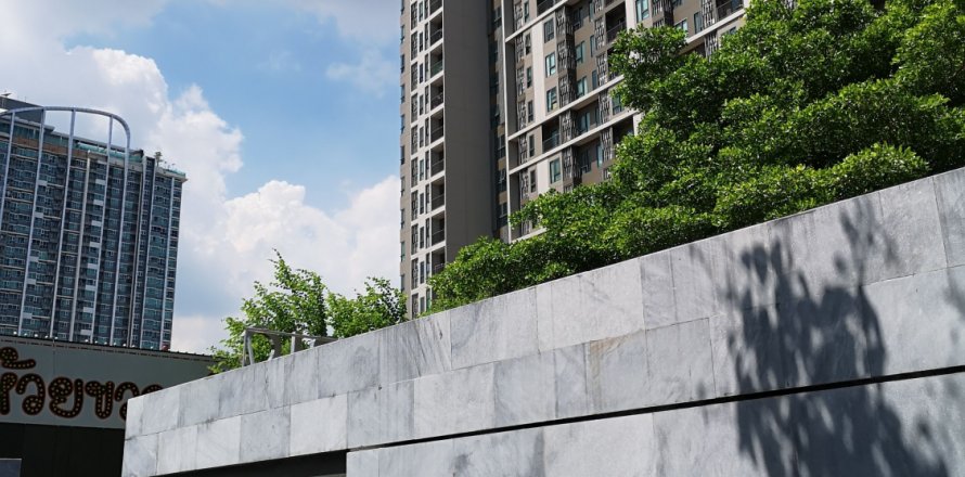 Condominio de 2 dormitorios en Din Daeng, Bangkok, Tailandia № 137175
