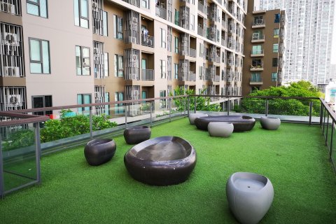 Condominio de 2 dormitorios en Din Daeng, Bangkok, Tailandia № 137175 - foto 15